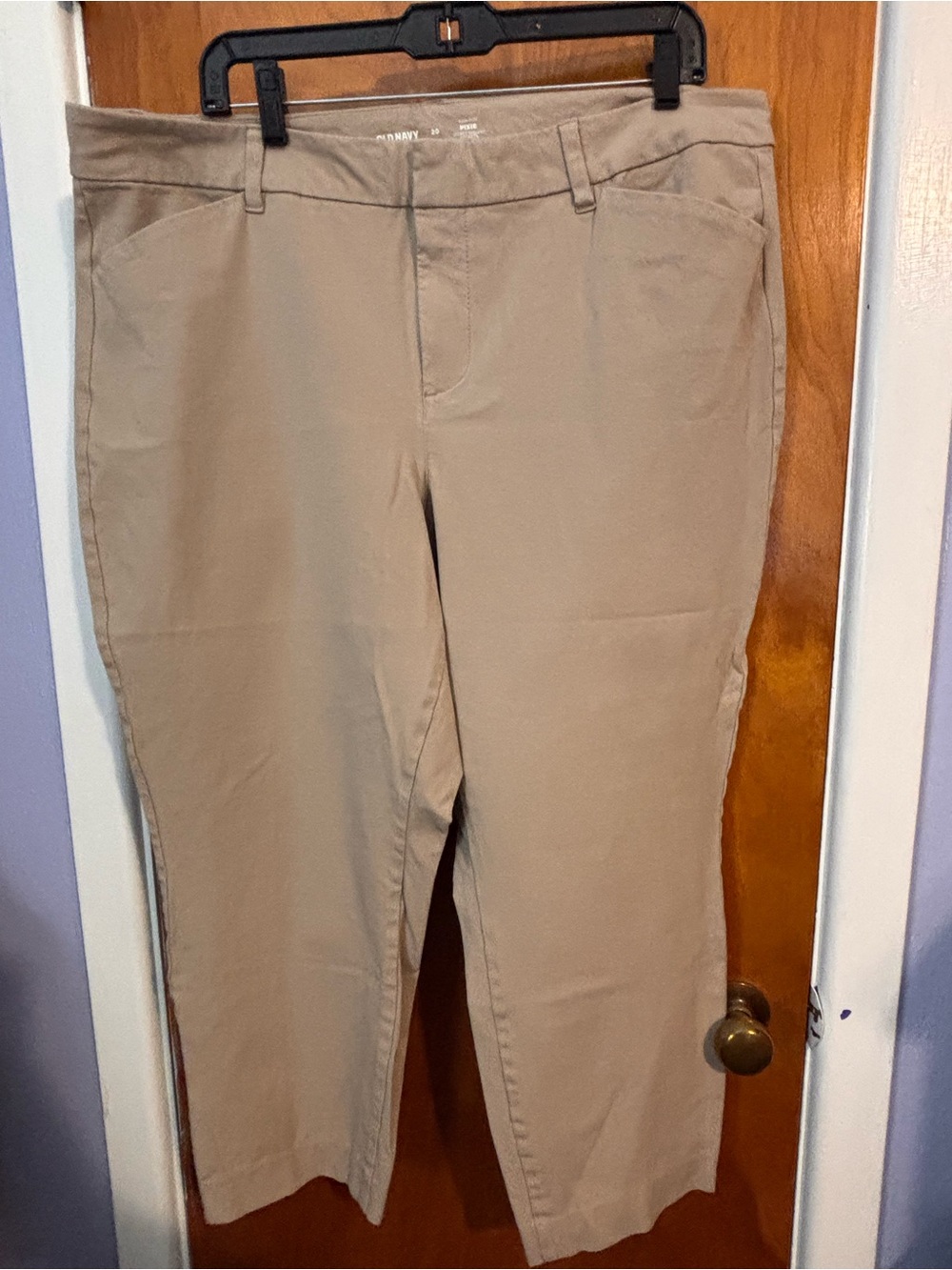 Old Navy Pixie Pants in Khaki Tan